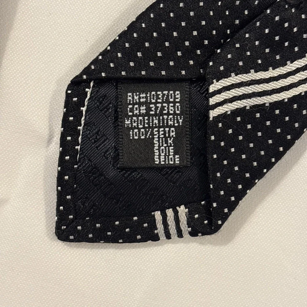 Giorgio Armani Tie Black w/Silver & Grey Stripes Design Modern Luxury ITALY
